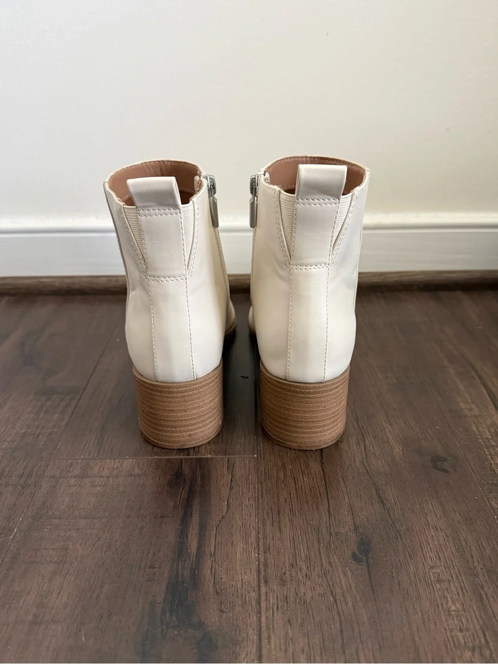 Universal Thread Cream Pointed Toe Ankle Boots Women’s 8 Block Western Chic